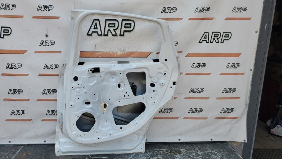 Дверь задняя правая Renault Arkana 1 2018-н.в.