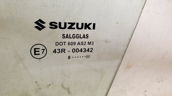 Стекло двери передней левой Suzuki Vitara 2014-2025