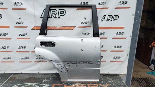 Дверь задняя правая Nissan X-Trail T30 2000-2007