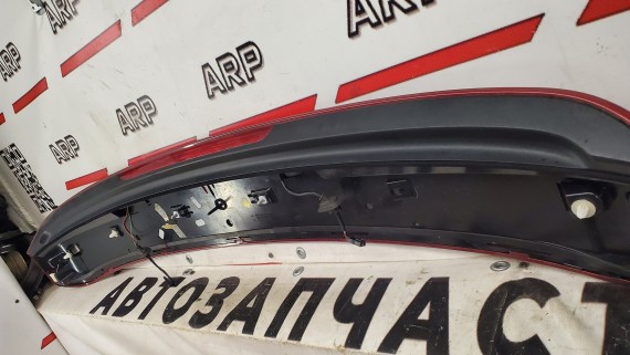 Спойлер крышки багажника Ауди Q5 8R 2008-2017