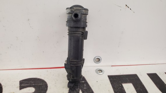 Форсунка омывателя фары правая Volkswagen Tiguan 2 2016-2021