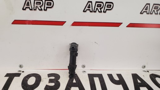 Форсунка омывателя фары правая Volkswagen Tiguan 2 2016-2021