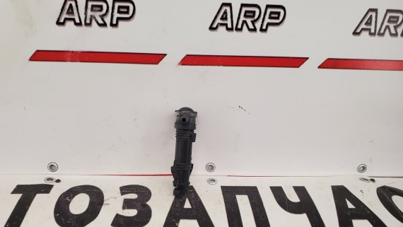 Форсунка омывателя фары правая Volkswagen Tiguan 2 2016-2021