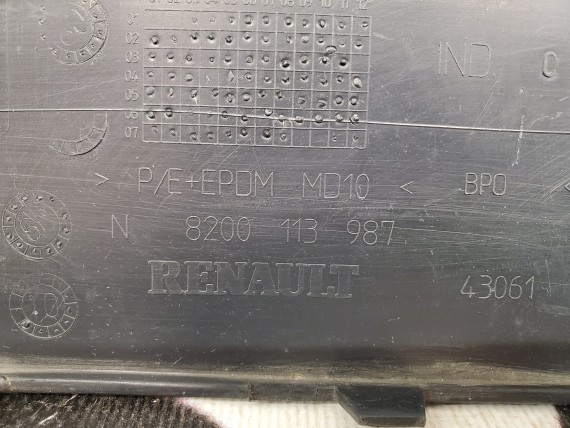 Накладка переднего бампера Renault Clio 2 Symbol 2002-2006