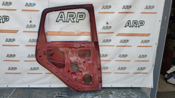 Дверь задняя левая Mitsubishi Colt 6 2002–2012