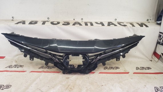 Решетка радиатора Toyota Camry Xv70 2017-н.в.