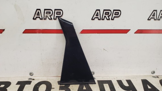 Накладка стойки двери задней левой Infiniti FX QX S51 2008-2012