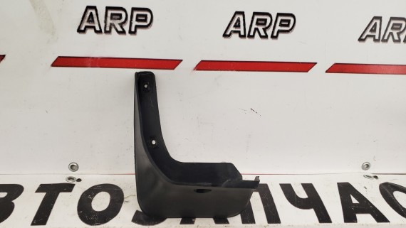 Брызговик задний левый Corolla E150 2006-2013