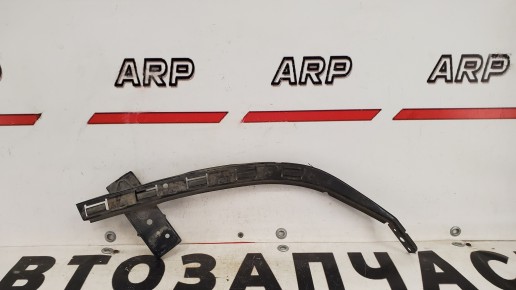Кронштейн правой фары Honda Accord 7 2002-2007