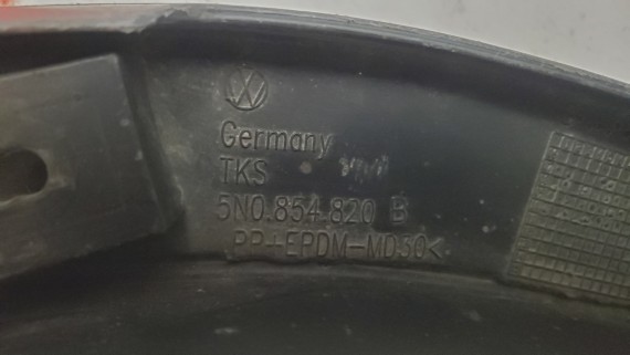 Накладка заднего крыла правого Volkswagen Tiguan 1 2007-2011