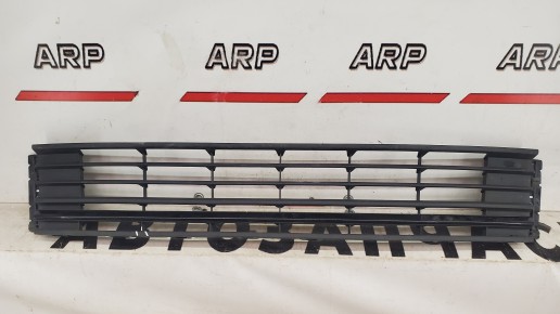 Решетка в бампер Volkswagen Polo 5 2011-2020