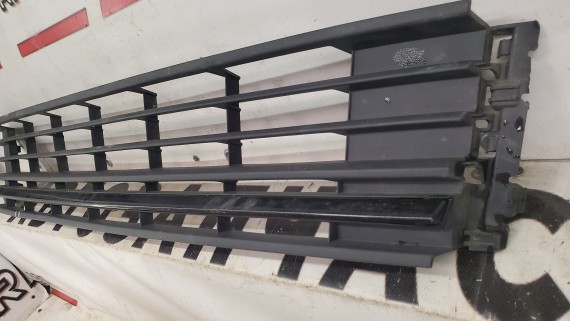 Решетка в бампер Volkswagen Polo 5 2011-2020