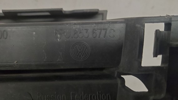 Решетка в бампер Volkswagen Polo 5 2011-2020