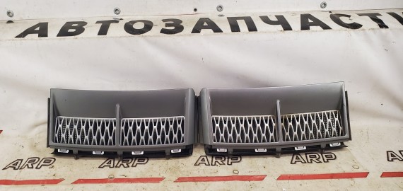 Решетка в крыло Land Rover Range Rover 3 L322 2005-2010
