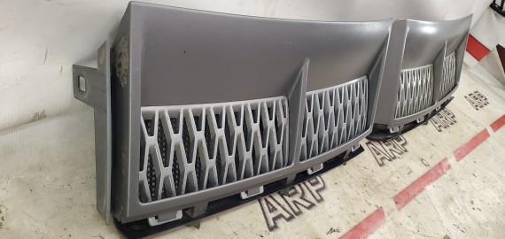 Решетка в крыло Land Rover Range Rover 3 L322 2005-2010