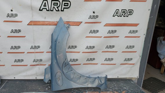 Крыло переднее правое Ford Focus 2 2008-2011