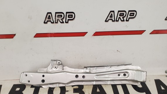 Панель передняя левая часть Toyota Avensis 3 t270 2008-2018