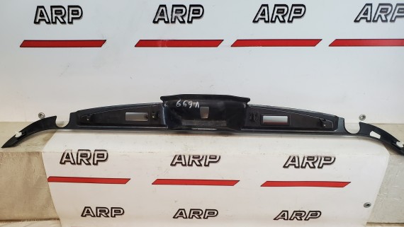 Обшивка двери багажника BMW 5-серия GT F07 2009-2017