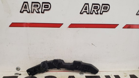 Крепление заднего бампера правое Kia Ceed 1 ED 2006-2012