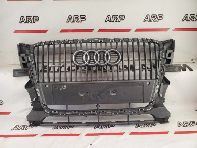 Решетка радиатора Audi Q5 1 8R 2012-2017