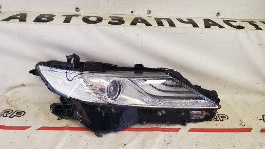 Фара правая Toyota Camry V70 2017-2021 LED