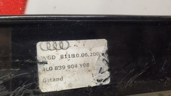 Накладка двери задней правой Audi Q7 2005-2015