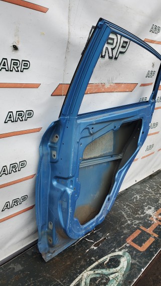 Дверь задняя правая Ford Fiesta Mk6 HB 2008-2019