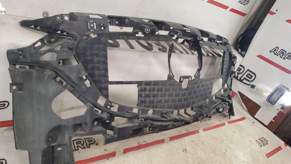 Кронштейн решетки радиатора Mazda 6 GJ 2018-2024