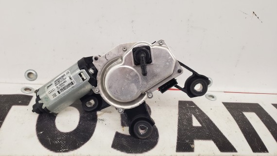 Моторчик стеклоочистителя Audi A3, A4, Q5, Q7 4L 2009-2015