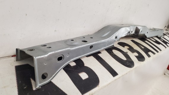 Передняя панель верхняя часть Toyota Avensis 2 t250 2003-2006