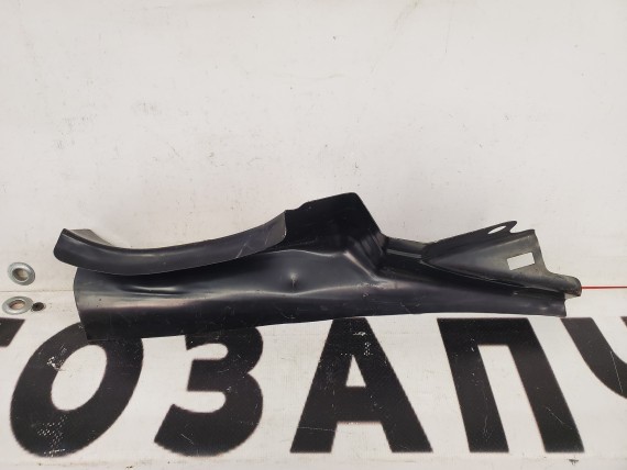 Желоб сливной багажника правый Ford Fiesta, Fusion 2002-2012