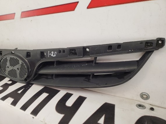 Решетка радиатора Hyundai i20 2008-2012