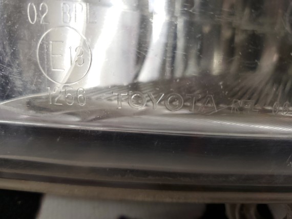 Противотуманная фара левая Toyota Camry 2 V30 2004-2006