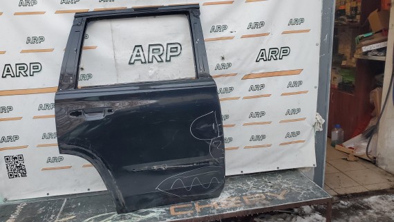 Дверь задняя правая Cadillac Escalade 4 2014–2021