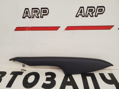 Накладка задней левой двери Mitsubishi Grandis 2004-2010г.