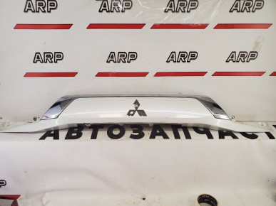 Накладка крышки багажника Mitsubishi Outlander 3 GF 2012–2021
