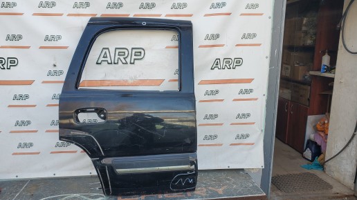 Дверь задняя правая Cadillac Escalade 2 2000-2006 Chevrolet Tahoe 2 GMT840 1999-2006