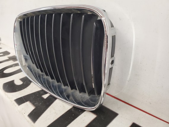 Решетка радиатора правая BMW 1-Series E81 2004-2011