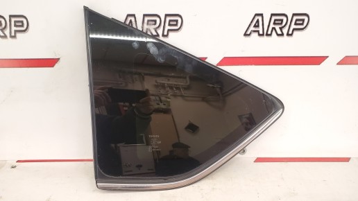 Стекло кузовное глухое левое Toyota Rav 4 2012-2019
