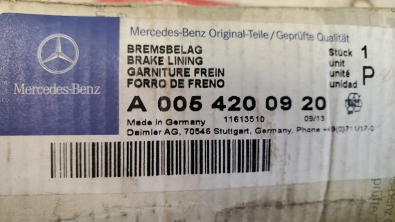 Колодки тормозные передние Mercedes-Benz C-Class W204 2007–2015