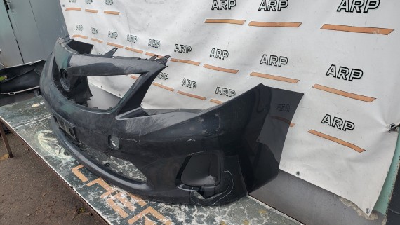 Бампер передний Toyota Corolla E150 2010-2013