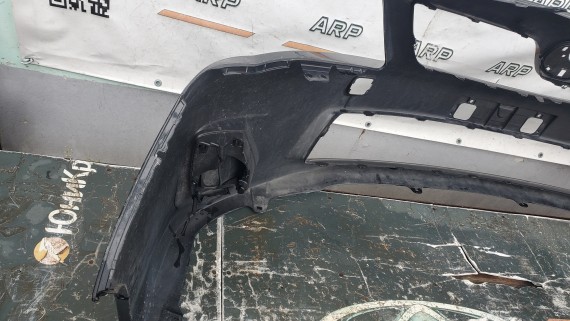 Бампер передний Toyota Corolla E150 2010-2013