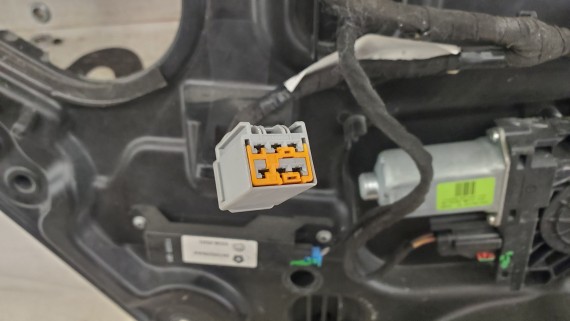 Стеклоподъемник задний левый Jeep Grand Cherokee WK2 2010–2022