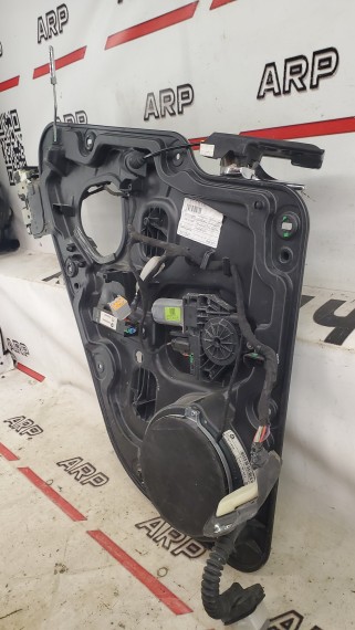 Стеклоподъемник задний левый Jeep Grand Cherokee WK2 2010–2022