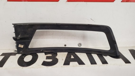 Накладка противотуманной фары передняя левая Skoda Rapid 1 2012-2020 