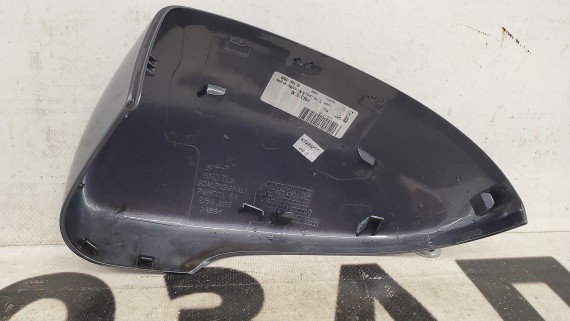 Крышка правого зеркала Hyundai Tucson 3 2015–2021