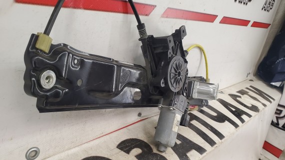 Cтeклoподъeмник задний левый Range Rover Evоque L538 2011-2018