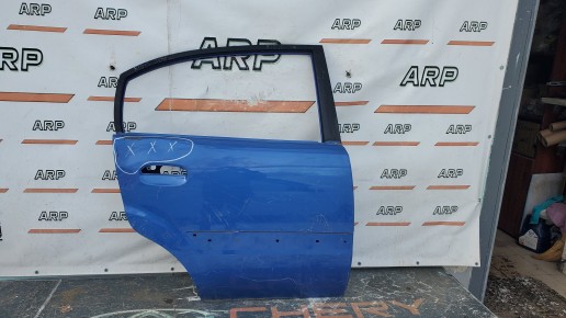 Дверь задняя правая Kia Rio 2 HB 2005-2011