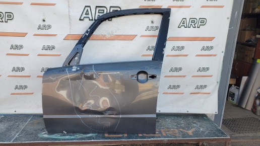 Дверь передняя левая Suzuki SX4 2006-2013