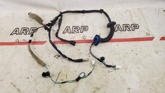 Проводка двери задняя левая Suzuki Vitara 2 2015-2019